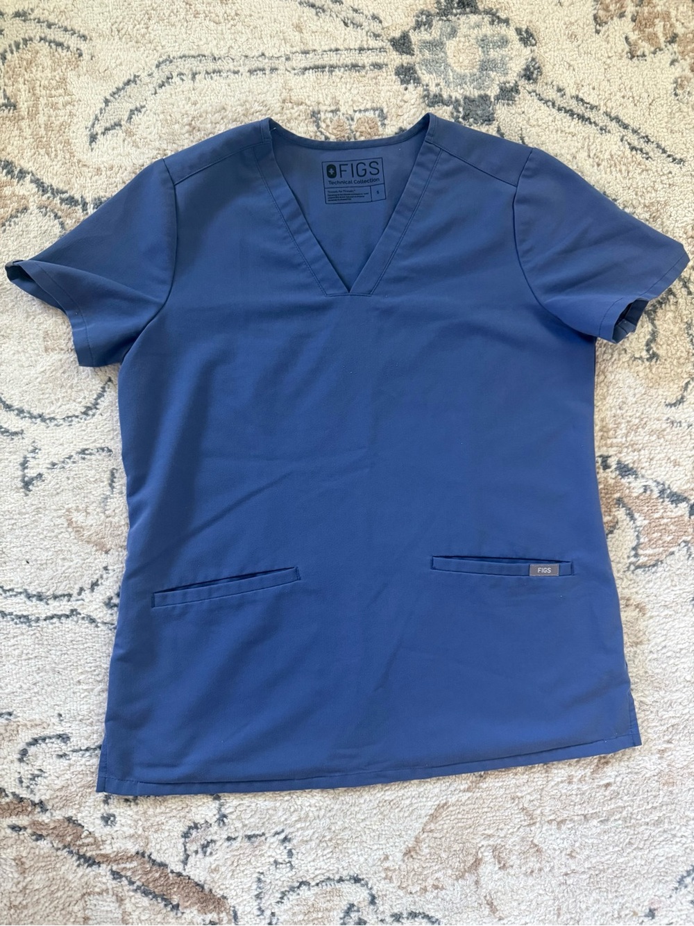 Figs women’s scrub top